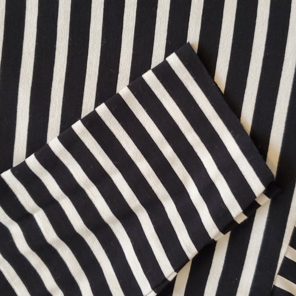 Vince Camuto Black & White Striped Peplum Shirt - Medium Size! NWT! ❤ - Picture 5 of 16